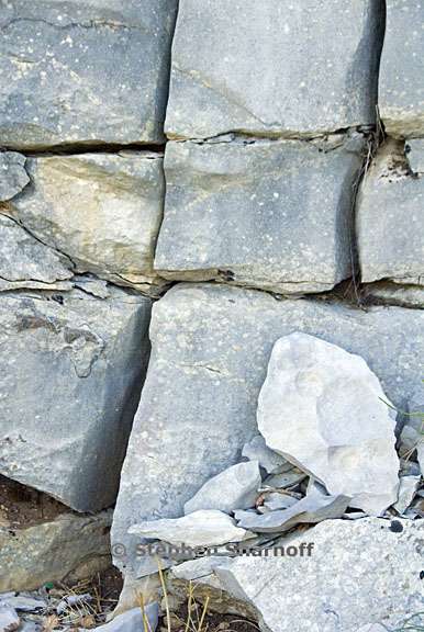cracked limestone provence graphic
